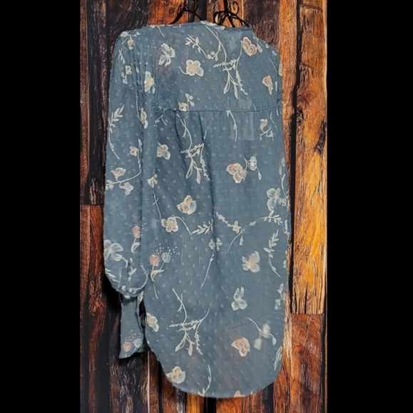 Lauren Conrad Women's 3/4 Sleeve Blouse - Picture 3 of 9